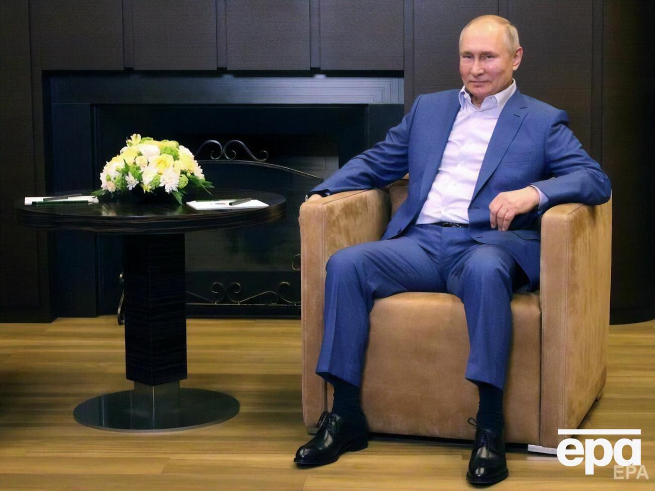 Путина внесли в список претендентов на премию