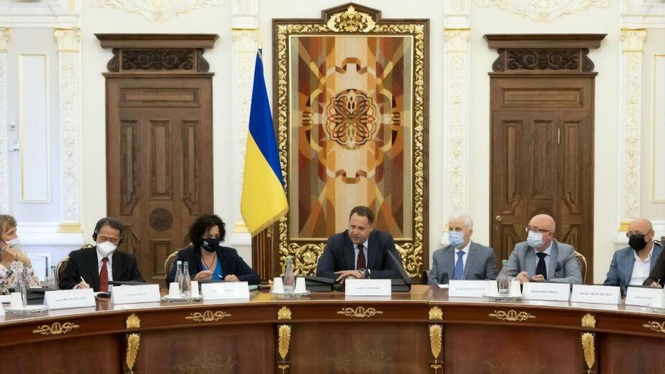 Єрмак говорив про "Нафтогаз" із послами "Великої сімки"