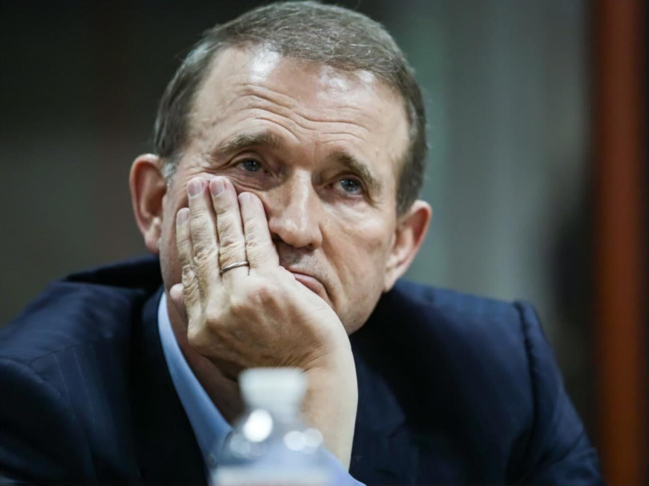 Медведчука не відправили під варту, як того просила прокуратура