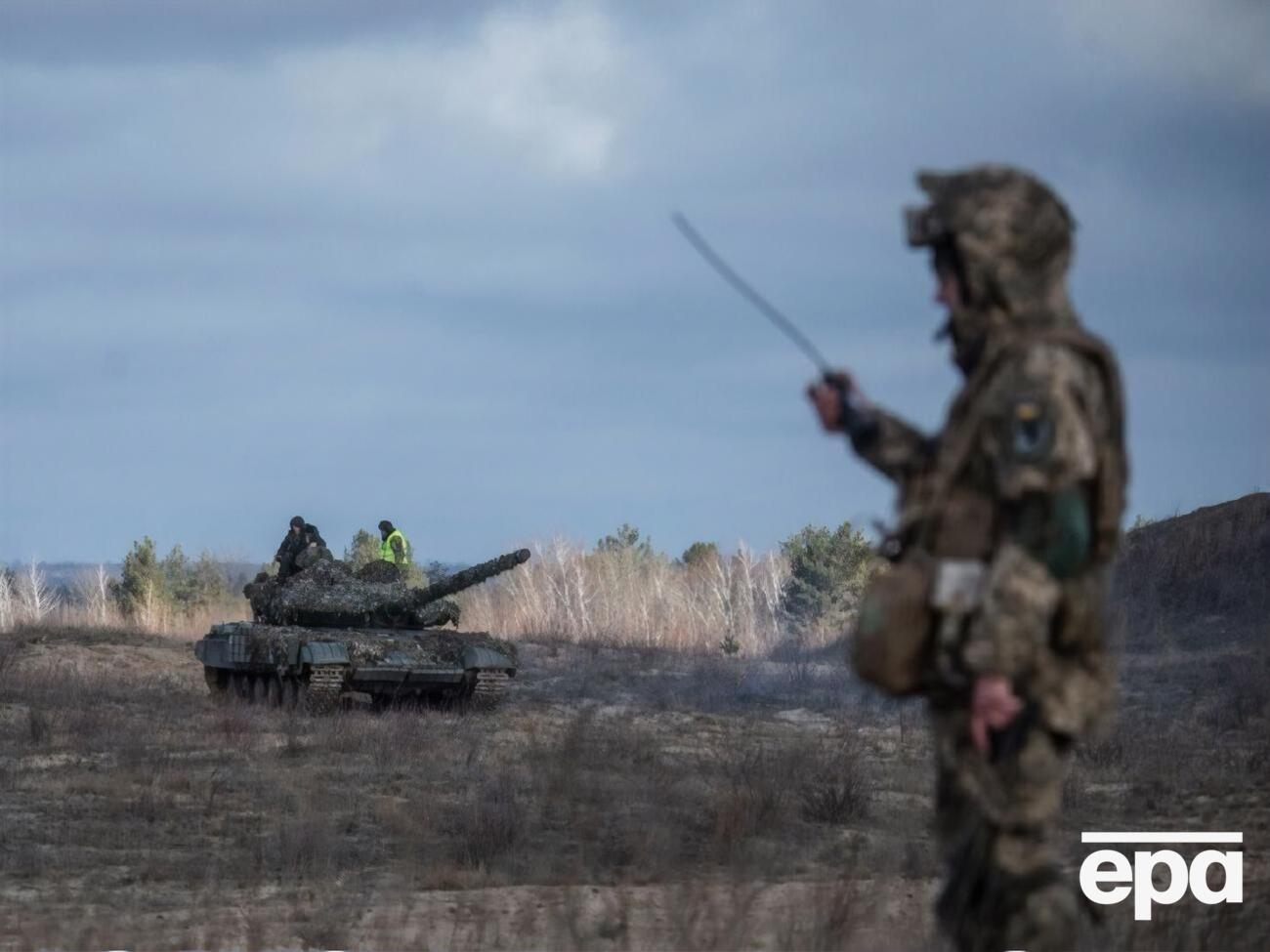 Позиции украинских военных продолжают обстреливать