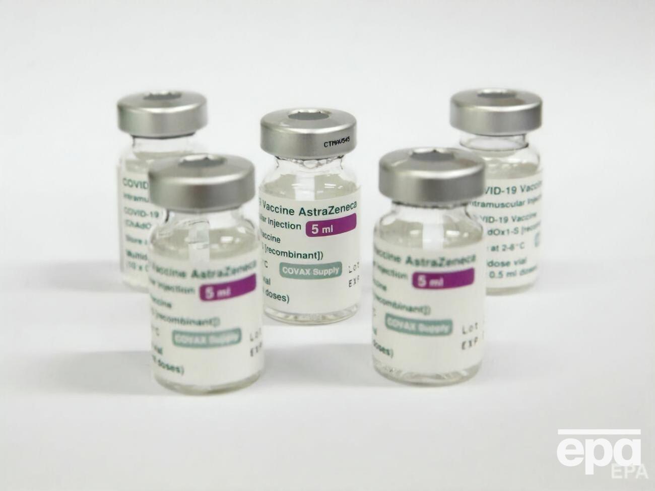 Більше ніж 10 країн зупинили застосування вакцини AstraZeneca