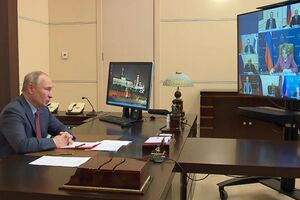 Путіну "дуже сумно", що Україну "перетворюють" на анти-Росію
