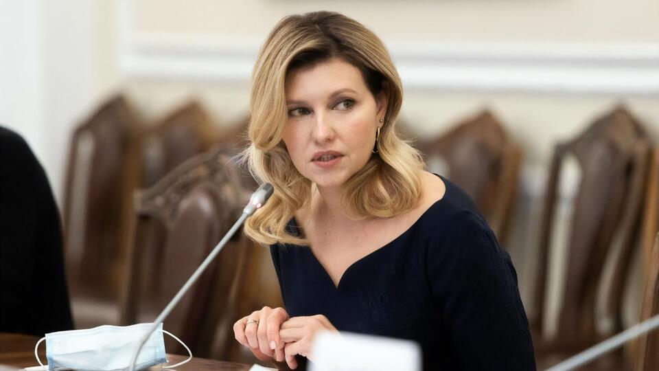 Зеленська не вважає, що оточення влаштовує її чоловікові "теплі ванни"