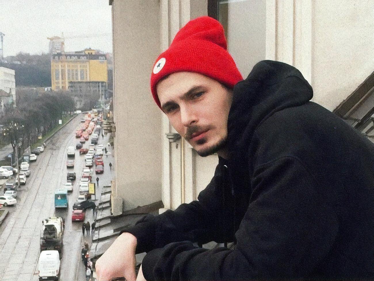 Позитив говорит, что продолжает общаться с экс-супругой