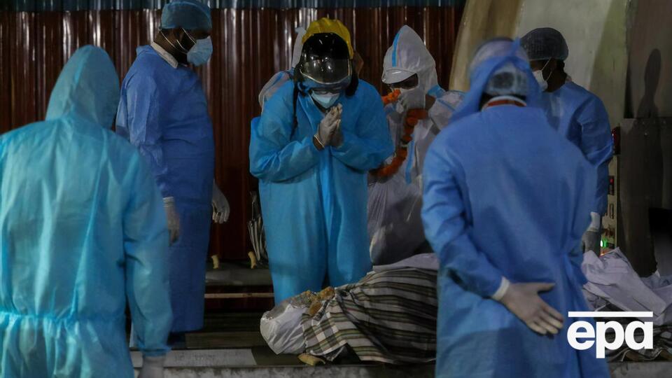 В Индии регистрируется около 4 тыс. смертей от COVID-19 каждый день