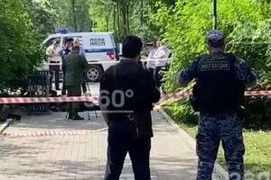 Чоловіка з ножем знешкоджували силовики