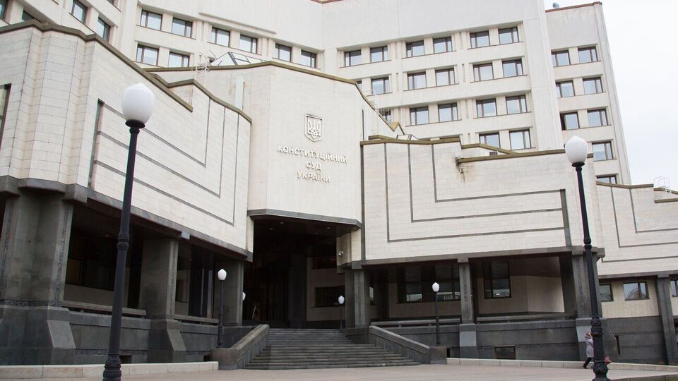 Велика палата КСУ розгляне питання про відкриття конституційного провадження у справі про призначення Шкарлета главою МОН