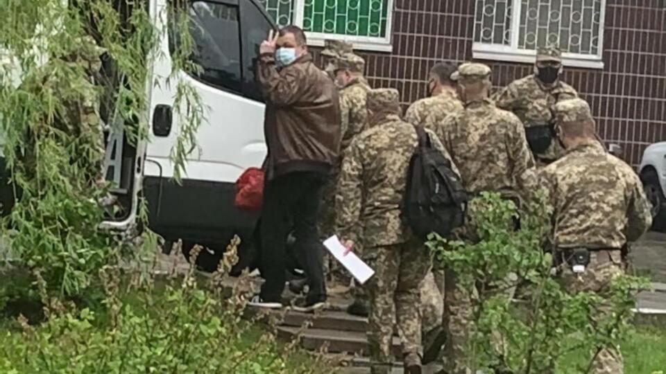 Семенченко привезли в суд