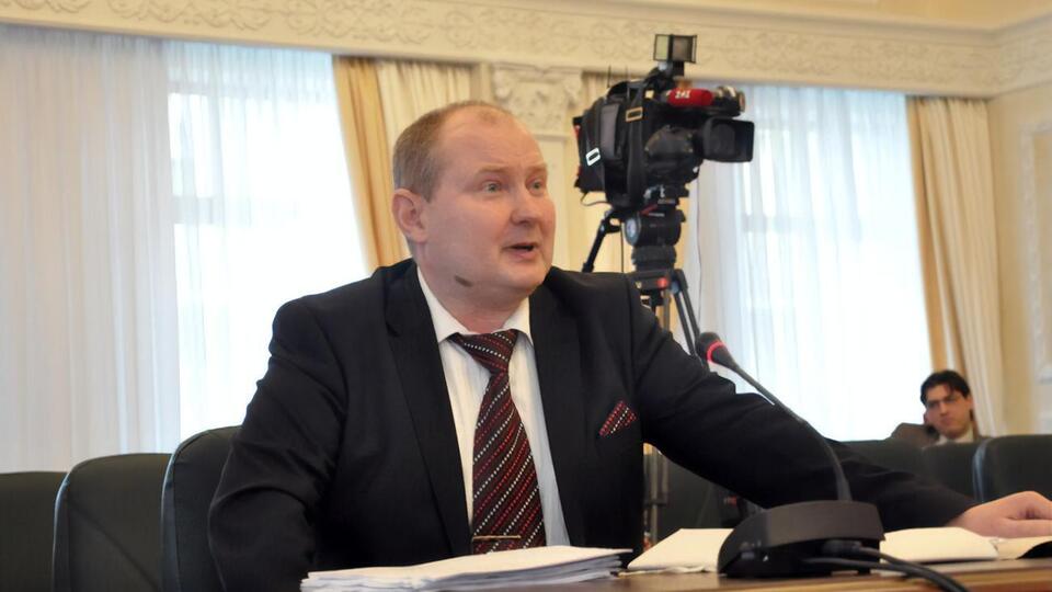 Чаус сьогодні вийшов на зв'язок, але не повідомив, де перебуває