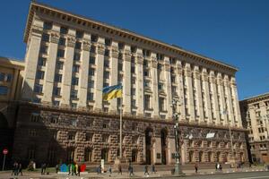 42% оцінюють стан справ у столиці як правильний