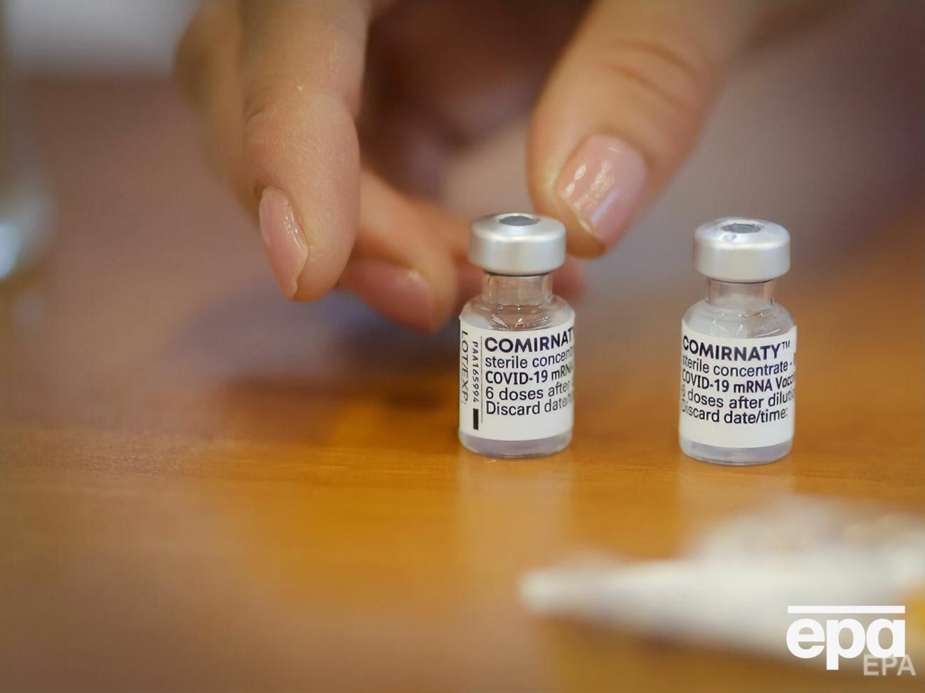 В Украину сегодня доставили вторую партию вакцины Pfizer