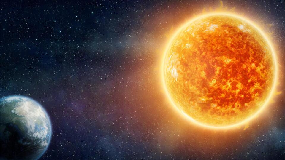 10 февраля 2021 года космический корабль оказался на половине расстояния от Земли до Солнца