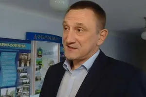 2017 року у ЗМІ з'явилася інформація, що в Аксьонова може бути російське громадянство