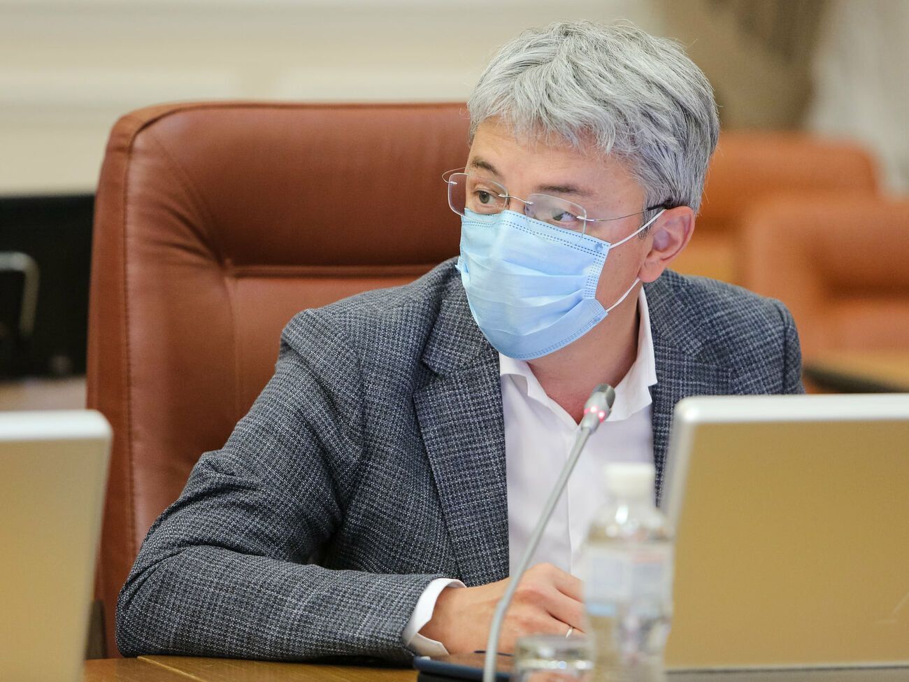 Ткаченко: Верю, что со временем украинский язык станет монополистом и государственным не только юридически