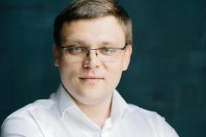 Кривонос был руководителем общественной организации "Офис простых решений и результатов"