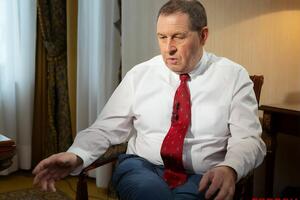 Ілларіонов: Єдині, хто не відчувають обмежень в отриманні води у Криму, – це військові