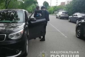 Конфликт возник из-за того, что один из водителей "подрезал" автомобиль другого
