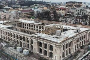 Гостиный двор находится в аварийном состоянии, пожар в 2014 году уничтожил часть кровли