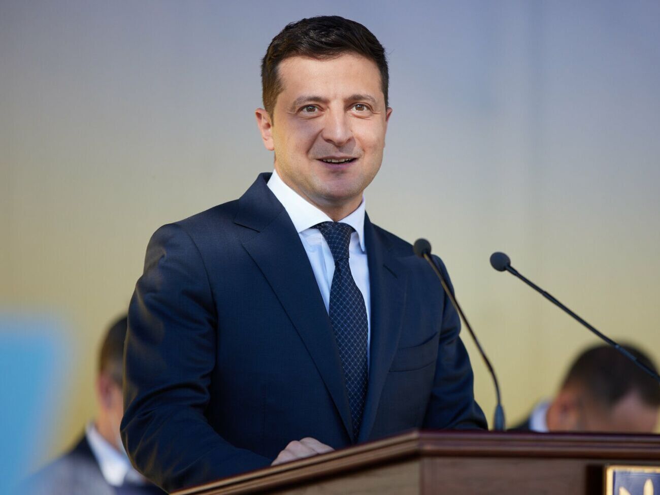 Зеленський: Святкувати Великдень удома для нас також радісно, адже поруч наші кохані