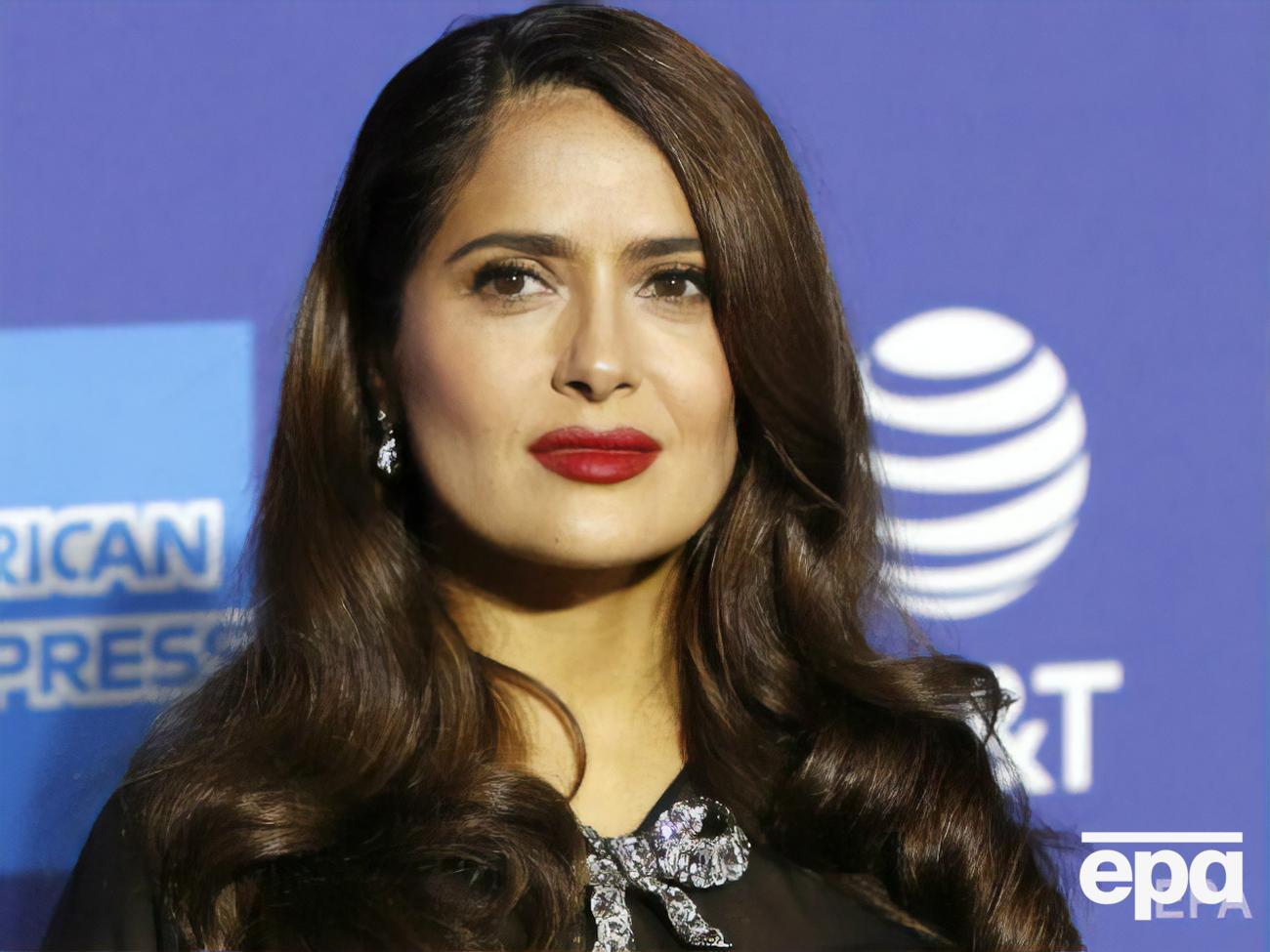 Хайек призналась, что страдает от последствий COVID-19