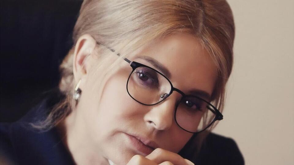 Тимошенко: Каждый раз, надевая вышиванку, мы становимся лучше! Делаем мир красивее, а наше государство крепче