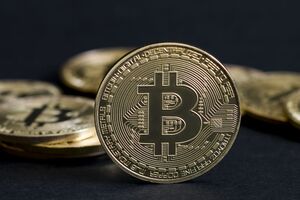 Курс біткоіна 19 травня опускався до $30,2 тис.