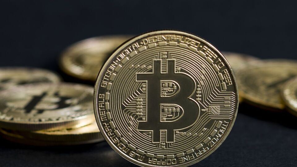 Курс біткоіна 19 травня опускався до $30,2 тис.