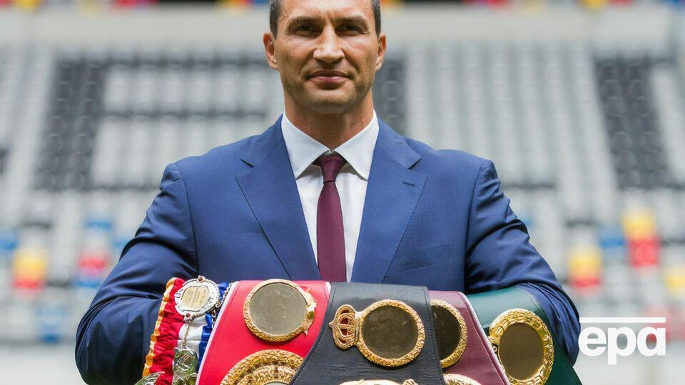 Кличко-младший – экс-чемпион мира по боксу в супертяжелом весе по версиям WBO, IBF, IBO, WBA