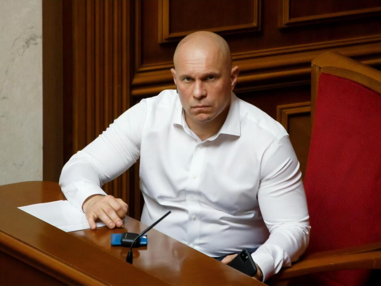 Нардеп України IX скликання здавав в оренду жомову яму, власником якої не був, зазначили в САП