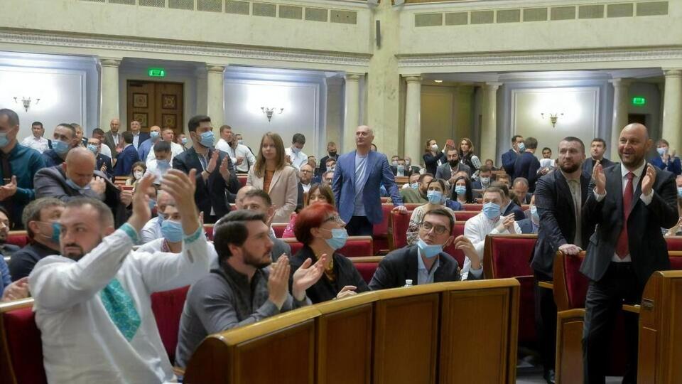 Рада в первом чтении приняла проект закона, который в Нацбанке называют структурным маяком для продолжения сотрудничества с МВФ