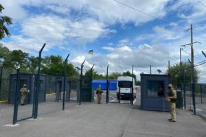 За даними українських прикордонників, відкриття КПВВ у Щасті дасть змогу щодня пропускати більше ніж 10 тис. осіб в обох напрямках