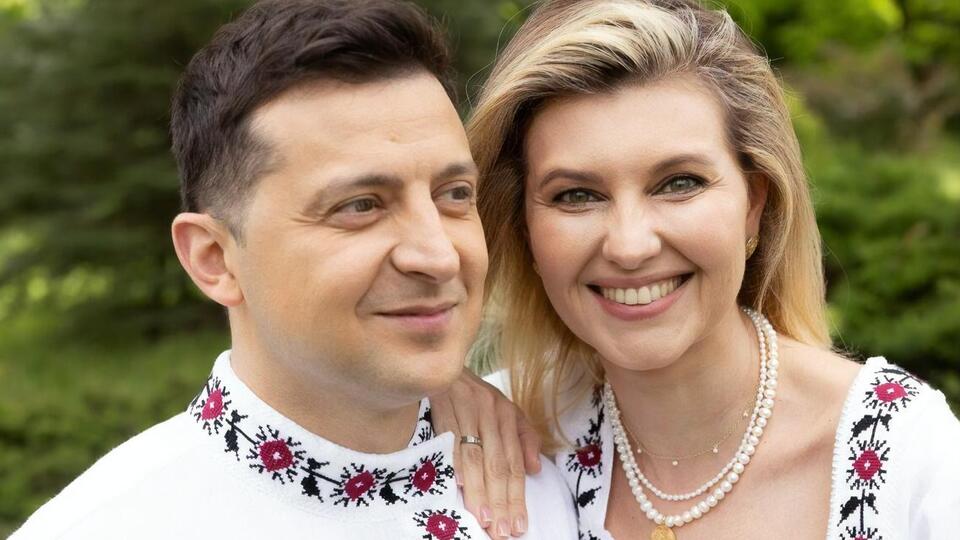 Зеленский с супругой надели вышиванки украинского дизайнера Артема Климчука