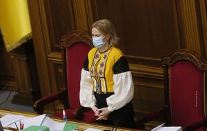 Зеленский, Порошенко, Корниенко, Шмыгаль, Кондратюк. Украинские политики надели вышиванки. Фоторепортаж