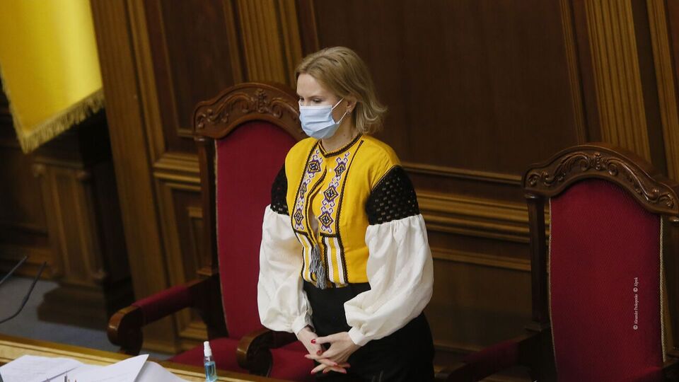 Зеленский, Порошенко, Корниенко, Шмыгаль, Кондратюк. Украинские политики надели вышиванки. Фоторепортаж