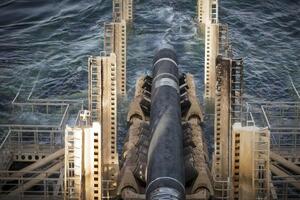 Администрация Байдена решила не вводить санкции против оператора "Северного потока – 2"