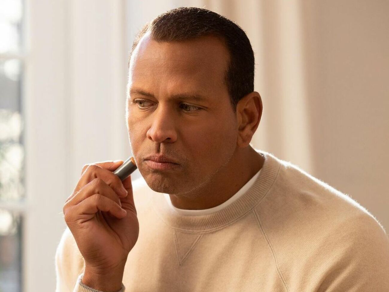 Родригес: Это удобный консилер, специально разработанный для мужчин