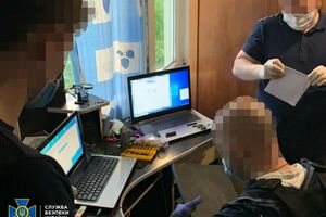 СБУ провела обыски у фигурантов