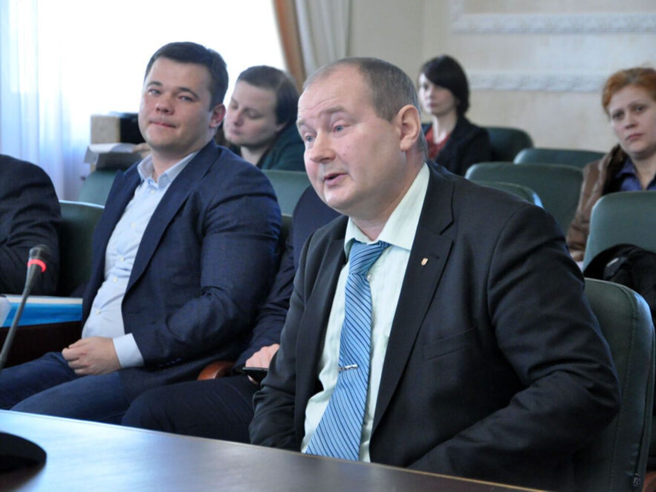 Адвокатка просить суд зобов'язати ДБР надати "вичерпні відомості про повний перелік кримінальних проваджень", у яких фігурує Чаус (на фото)