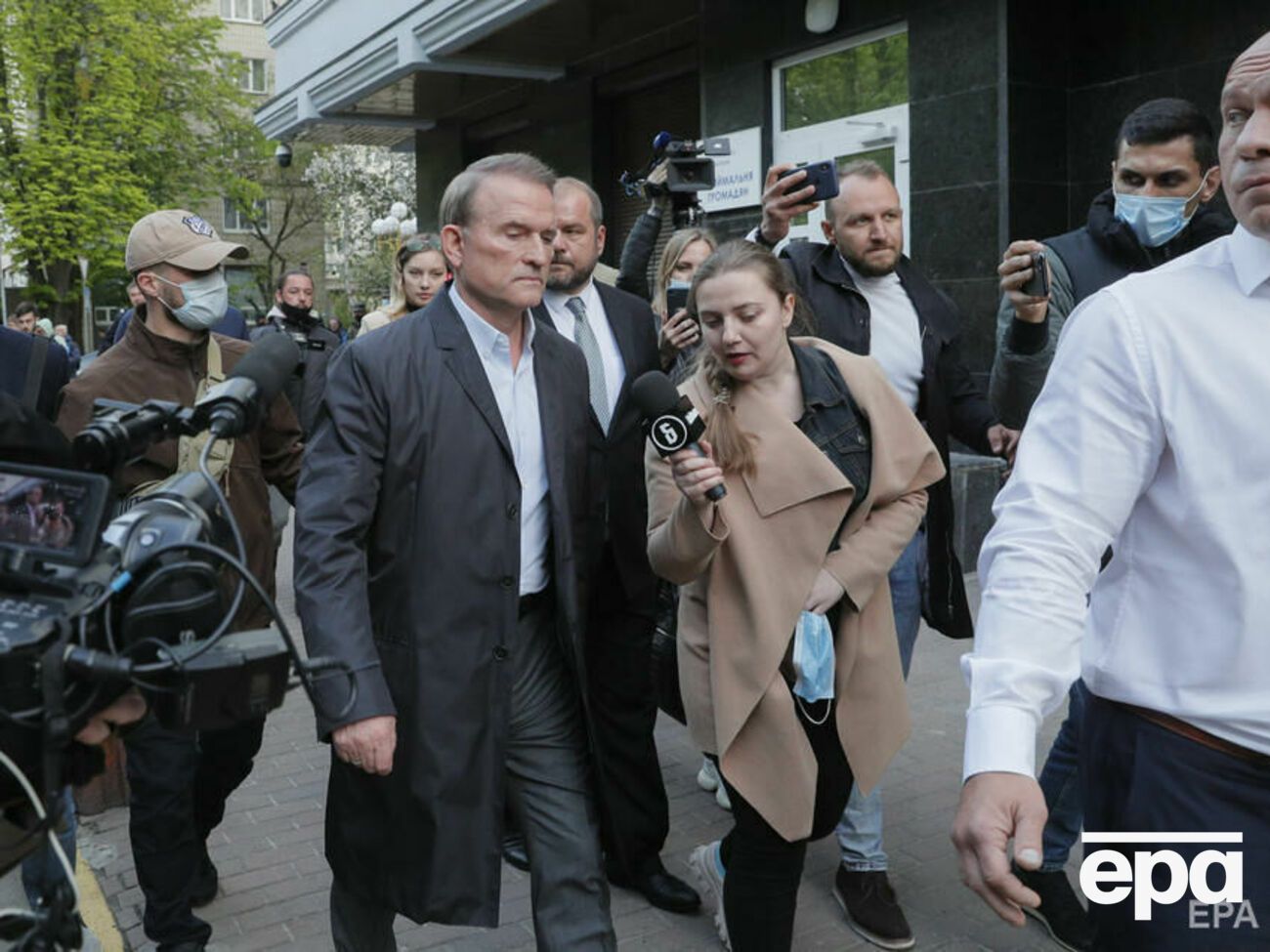 Медведчук: Це стало звичаєм у пана Зеленського – згадувати мене "незлим тихим словом"
<a target="_blank" rel="noreferrer noopener" data-qa="message_attachment_title_link" class="c-link c-message_attachment__title_link" href="https://gordo