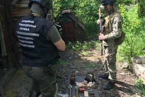 Схрон обнаружили в 17 км от линии разграничения на Донбассе