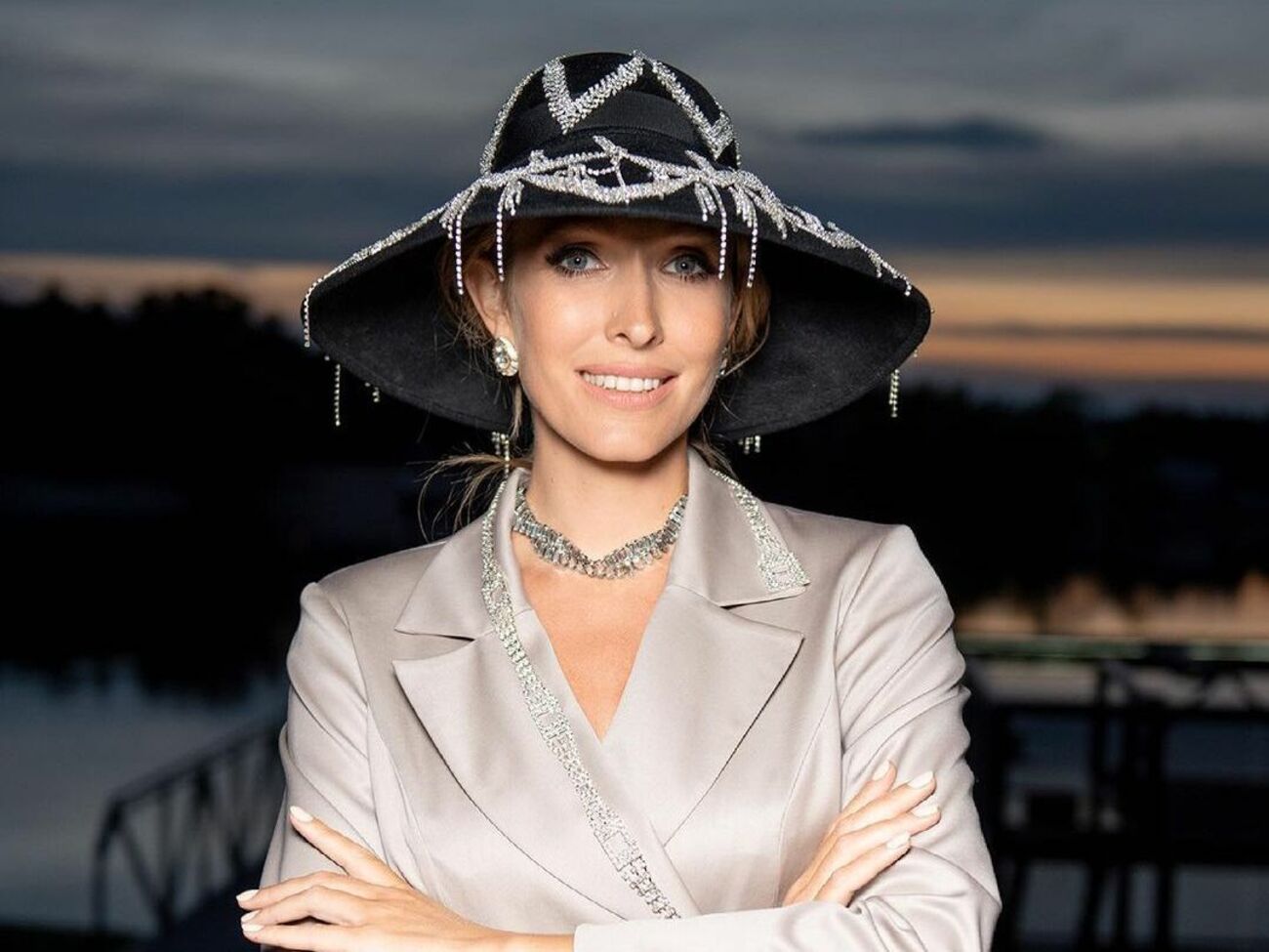 1 травня Осадча зізналася, що чекає на дитину