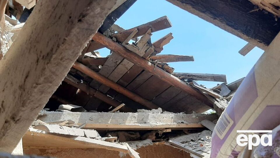 Міна влучила в будинок, пробила дах і вибухнула на горищі