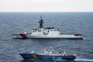 Російські судна заважали навчанням українських і американських кораблів