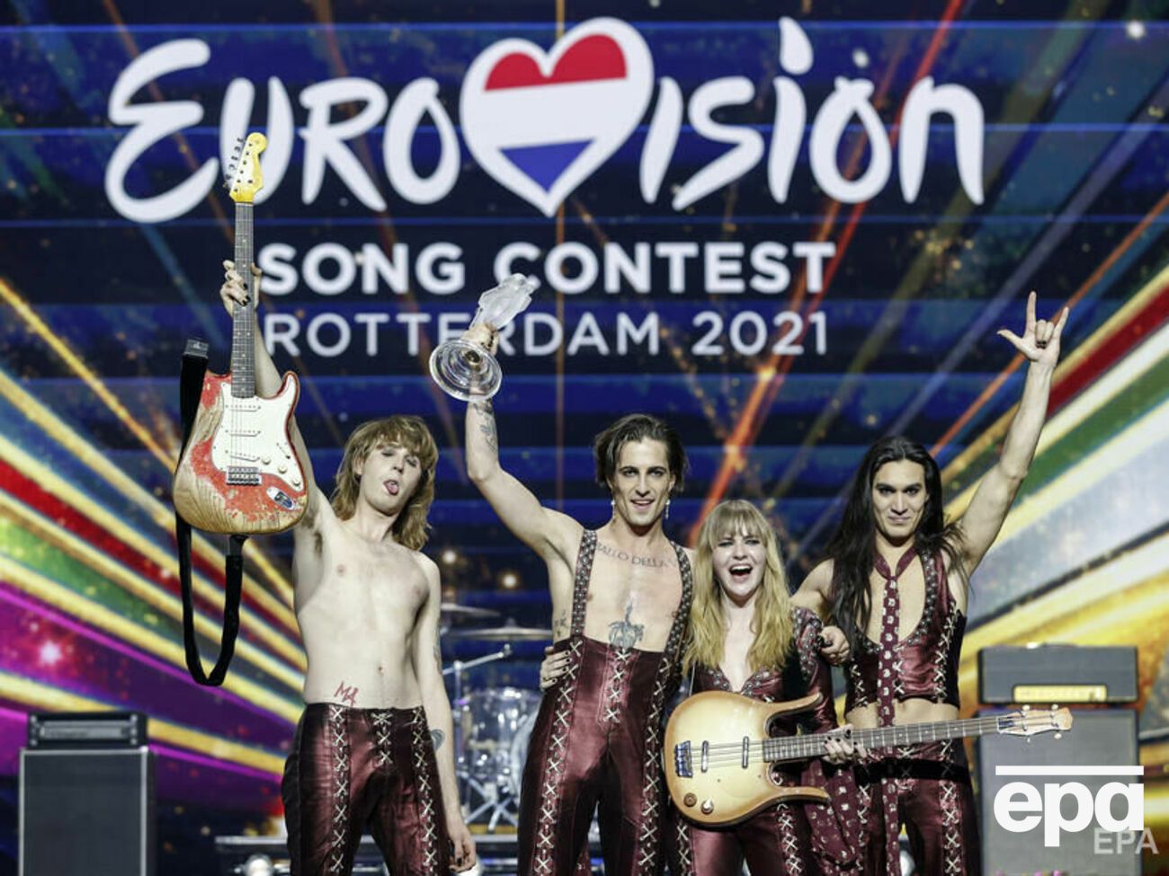 Победила в финале рок-группа из Италии