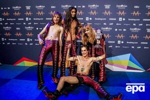 Італійці продовжили святкувати перемогу з порваними штанами
