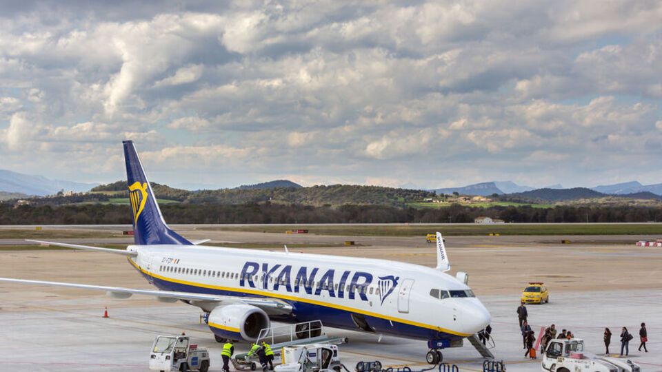 Пользователи соцсетей осудили решение пилота Ryanair посадить самолет в Минске