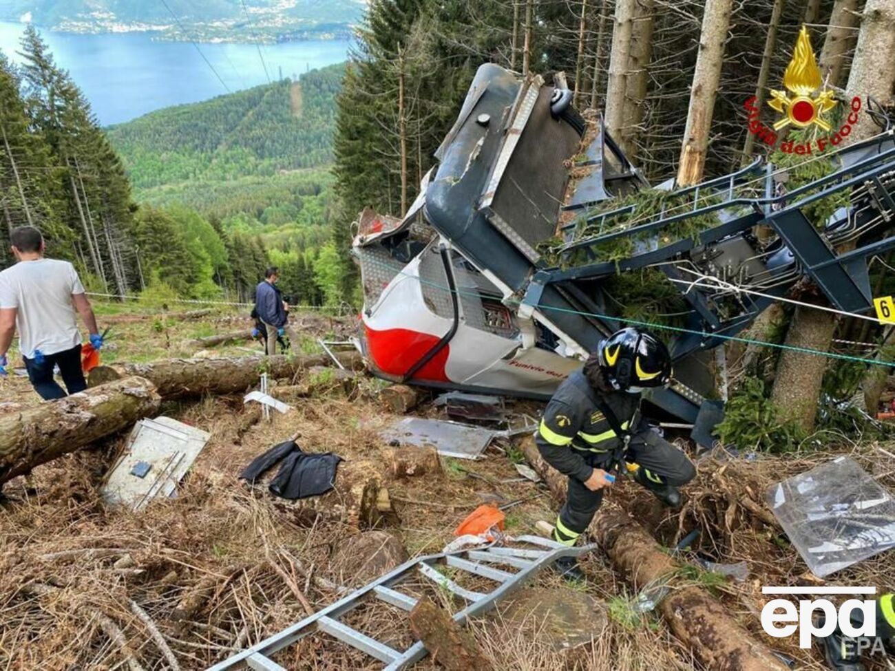 Кабина фуникулера обрушилась при подъезде к месту прибытия