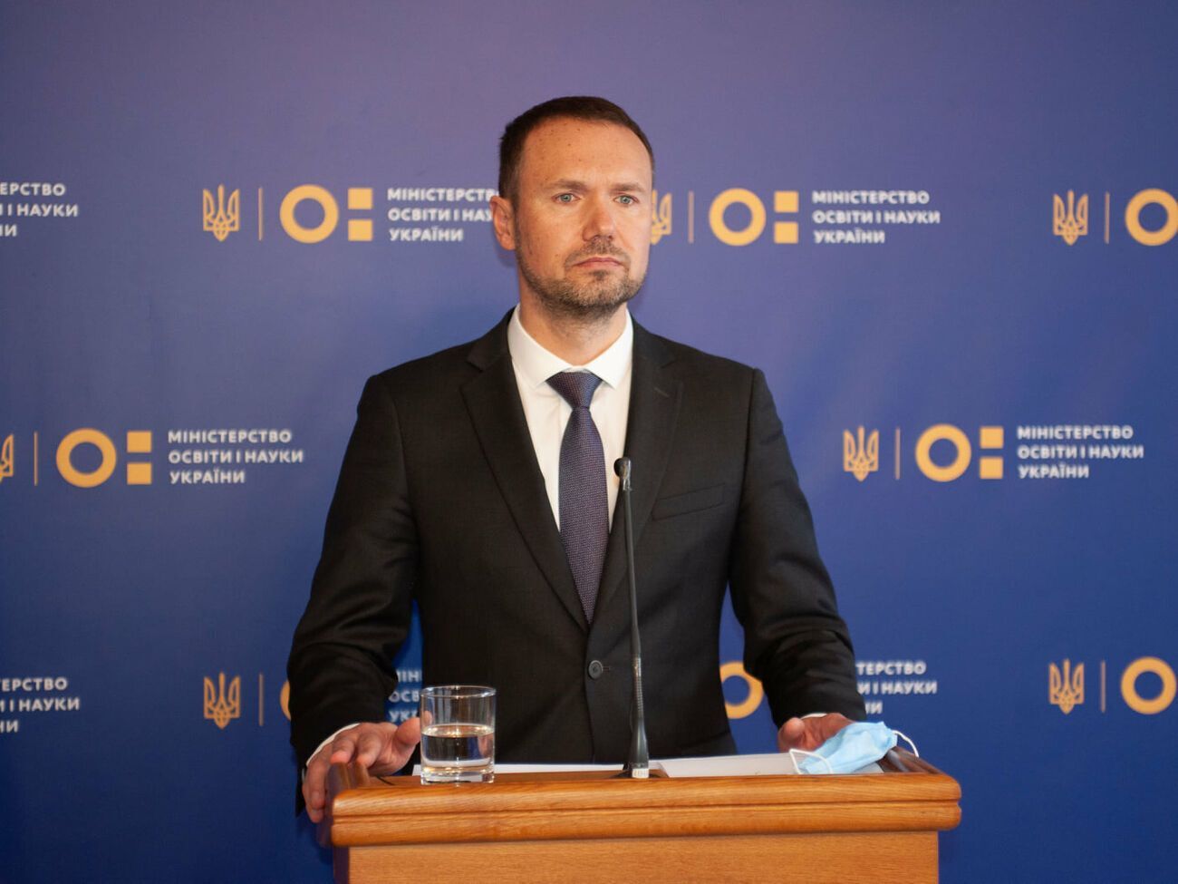 Українцям потрібно навчитися жити в умовах пандемії, підкреслив Шкарлет