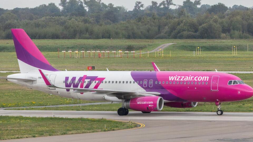 Wizz Air і ще дві авіакомпанії скорегували свої рейси, уникаючи Білорусі