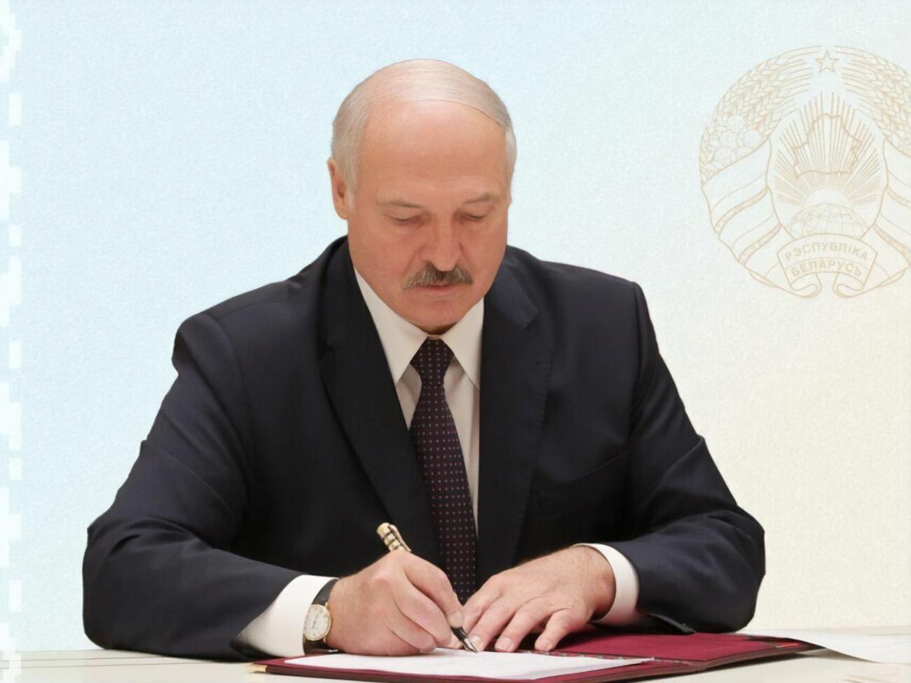 Лукашенко обмежив роботу журналістів у Білорусі